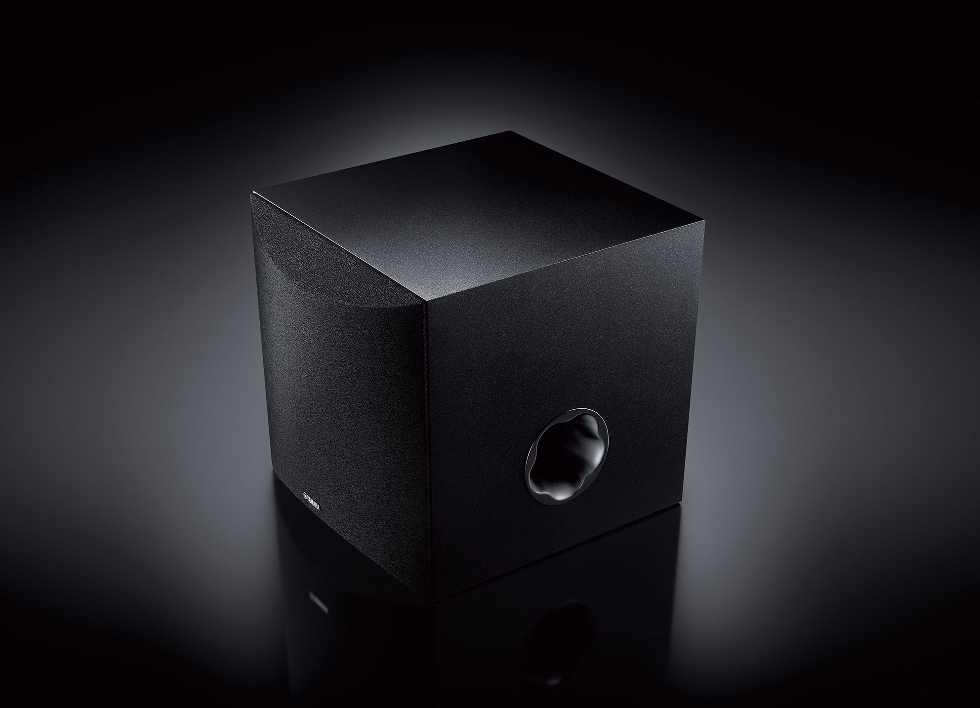 Yamaha NS-SW050 aktivni sabvufer