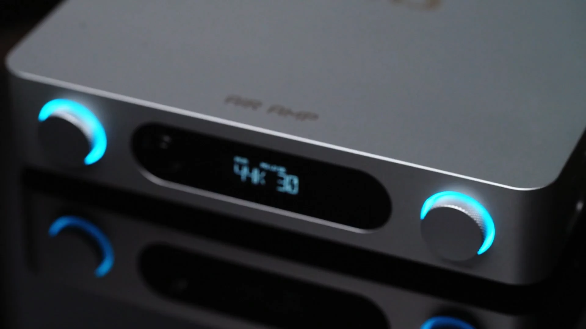 FiiO AIR AMP LCD ekran i osvetljene rotacione kontrole