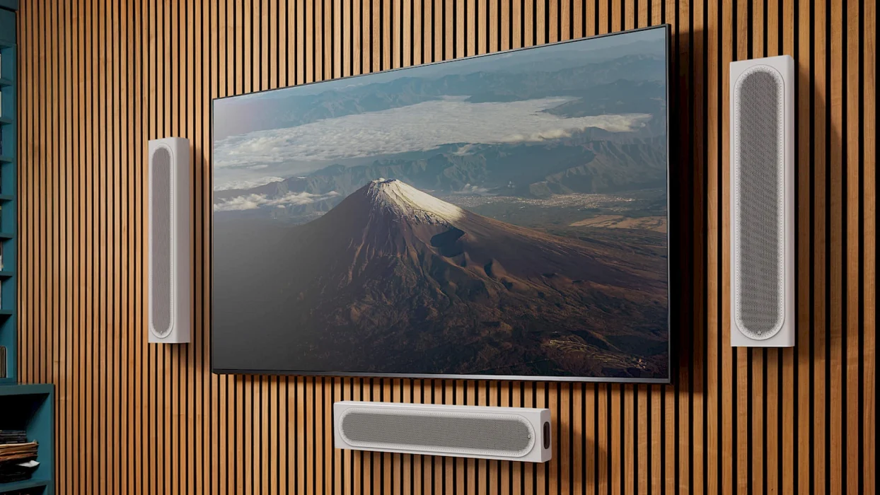 monitor-audio-radius-on-wall-4g-lifestyle